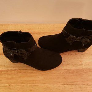 Nina Girls Fashion Boots with Sparkling Bow Black size 3
